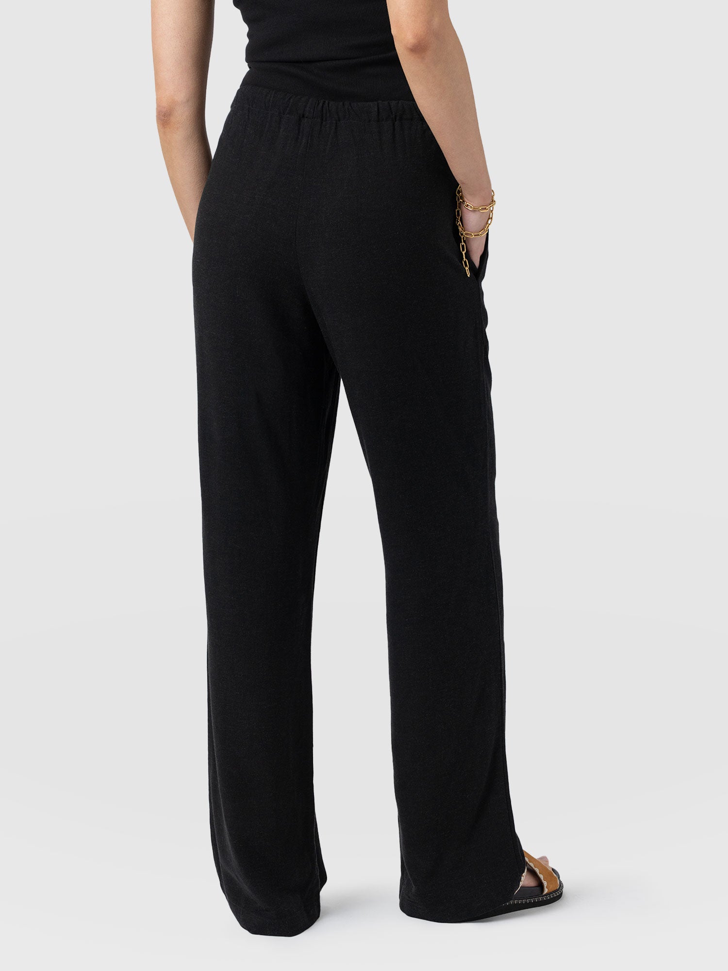 Corinne Pant Black - Women's Trousers | Saint + Sofia® EU